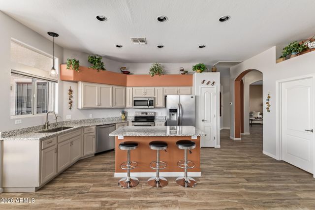 19215 N Coyote Lakes Parkway, Surprise, AZ 85378