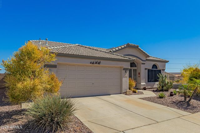 19215 N Coyote Lakes Parkway, Surprise, AZ 85378