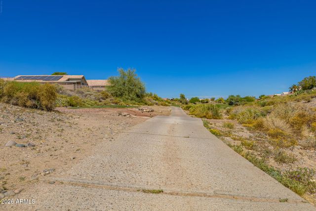 19215 N Coyote Lakes Parkway, Surprise, AZ 85378