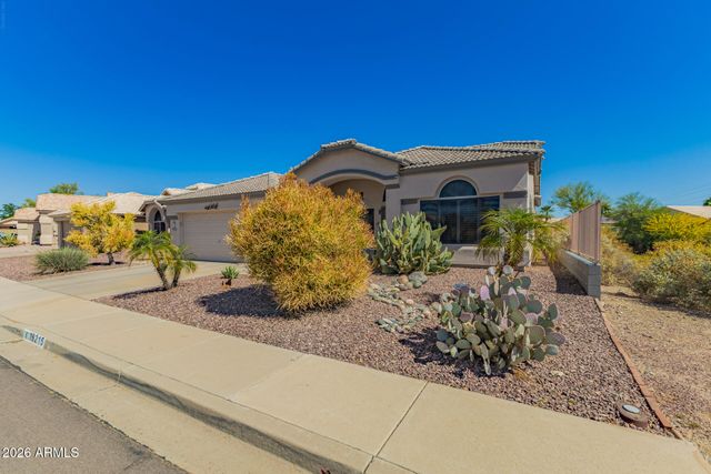 19215 N Coyote Lakes Parkway, Surprise, AZ 85378