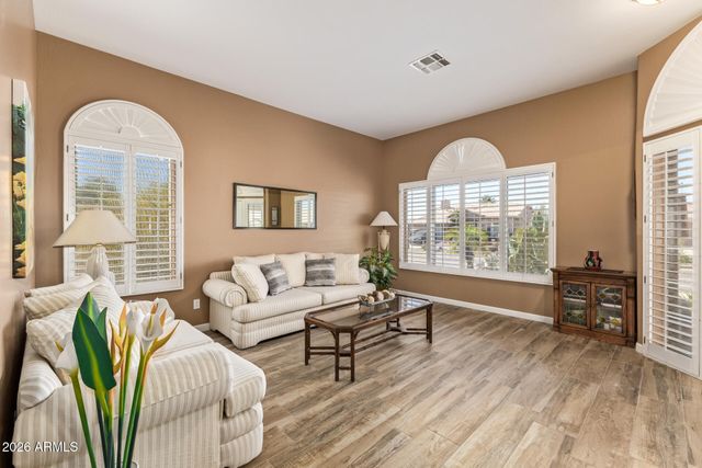 19215 N Coyote Lakes Parkway, Surprise, AZ 85378