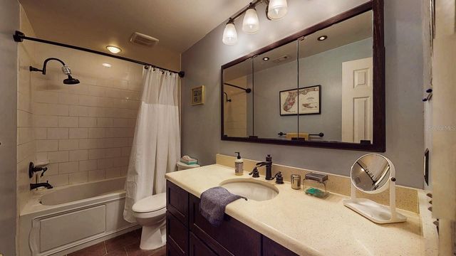 4438 SUMMER OAK DRIVE, Tampa, FL 33618