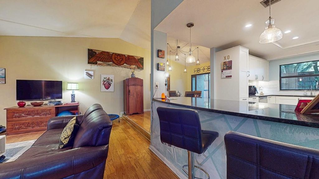 Image 27 of property listing at 4438 SUMMER OAK DRIVE, Tampa, FL 33618