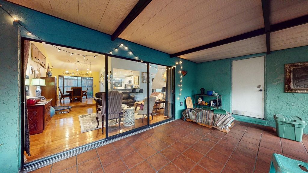 Image 31 of property listing at 4438 SUMMER OAK DRIVE, Tampa, FL 33618