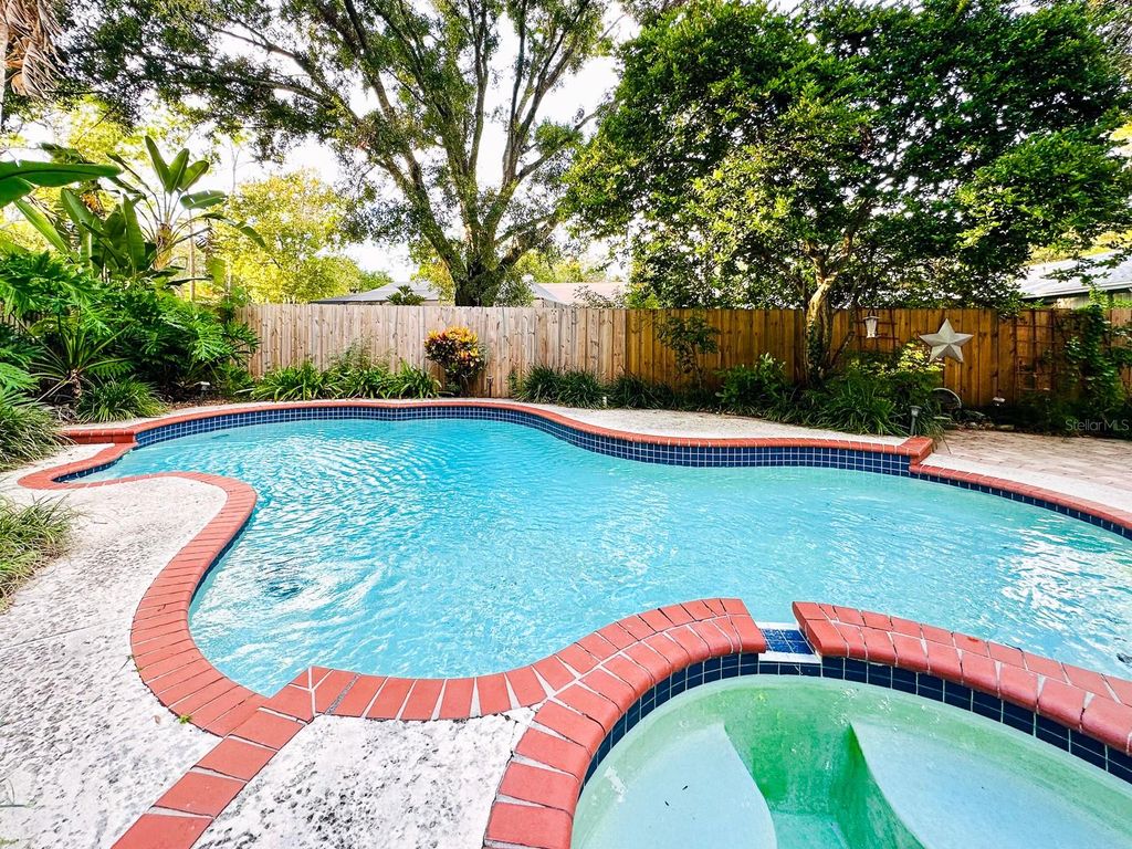 Image 33 of property listing at 4438 SUMMER OAK DRIVE, Tampa, FL 33618