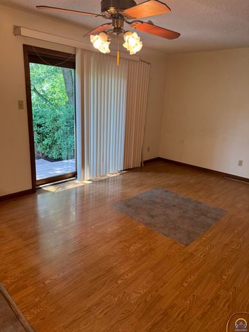 7045 SE 61st St, Tecumseh, KS 66542