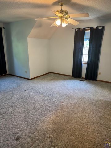 7045 SE 61st St, Tecumseh, KS 66542