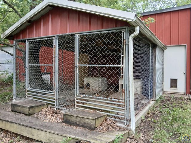 7045 SE 61st St, Tecumseh, KS 66542