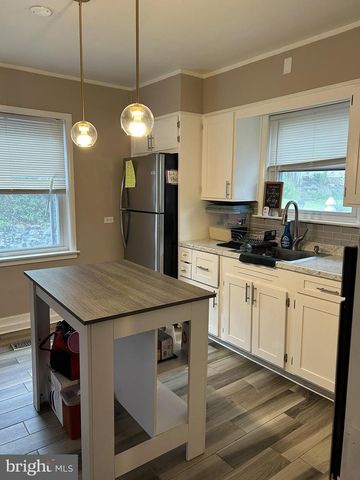 244 CARSONIA AVE, Reading, PA 19606