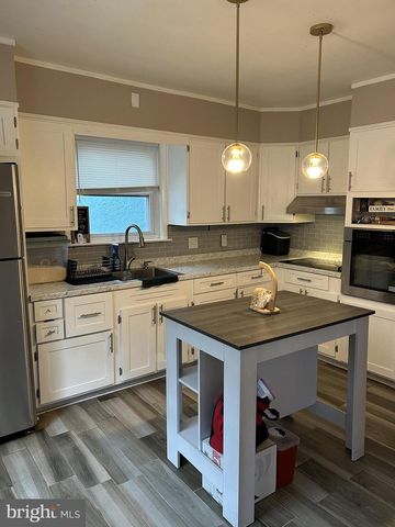 244 CARSONIA AVE, Reading, PA 19606