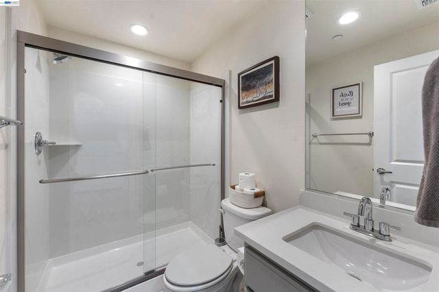 1631 Wonderland Way, Hayward, CA 94545
