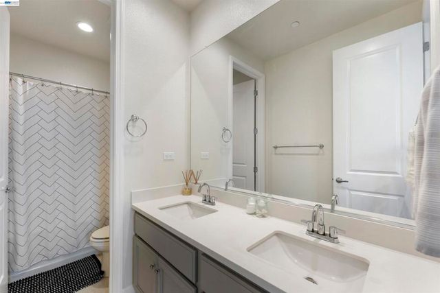 1631 Wonderland Way, Hayward, CA 94545