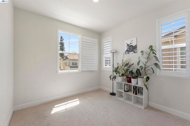 1631 Wonderland Way, Hayward, CA 94545