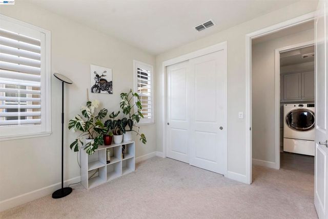 1631 Wonderland Way, Hayward, CA 94545