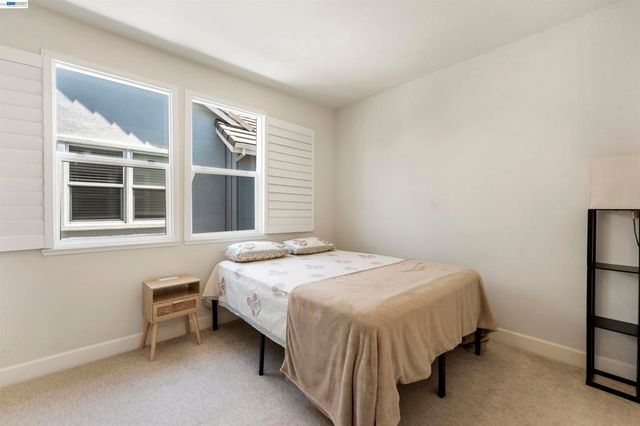 1631 Wonderland Way, Hayward, CA 94545