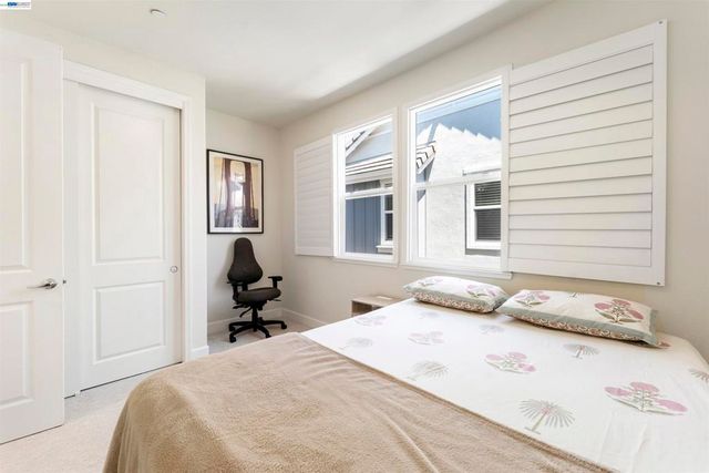 1631 Wonderland Way, Hayward, CA 94545
