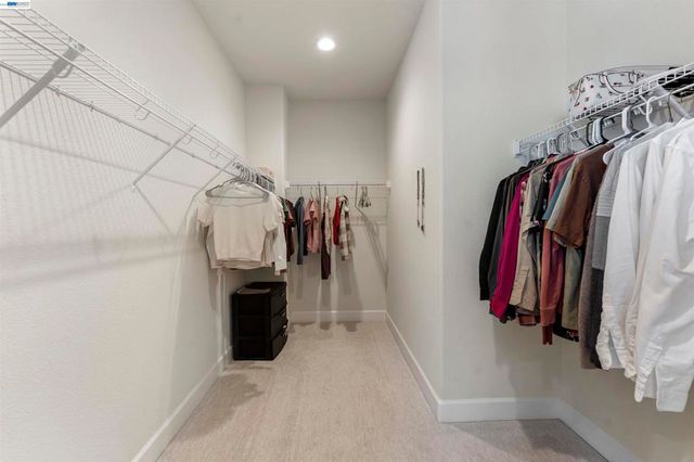 1631 Wonderland Way, Hayward, CA 94545