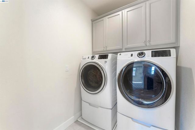 1631 Wonderland Way, Hayward, CA 94545