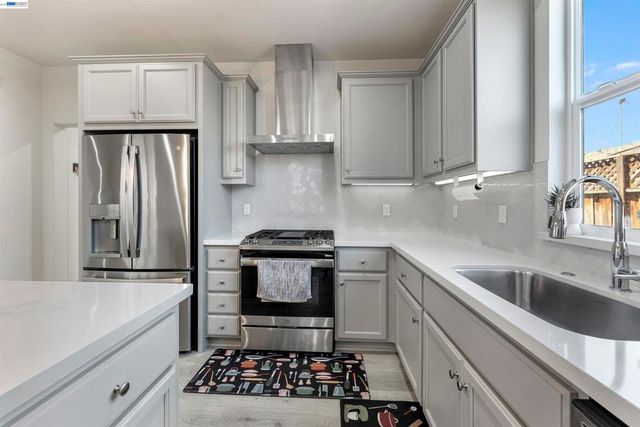 1631 Wonderland Way, Hayward, CA 94545