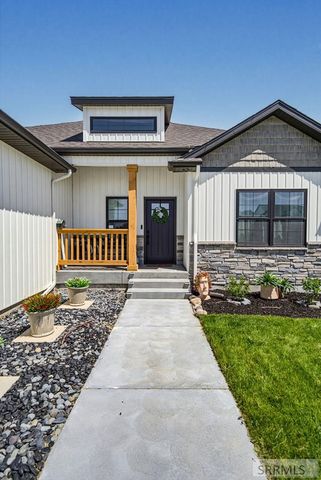 902 Jack Ln, Idaho Falls, ID 83402