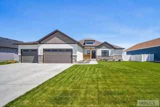 902 Jack Ln, Idaho Falls, ID 83402