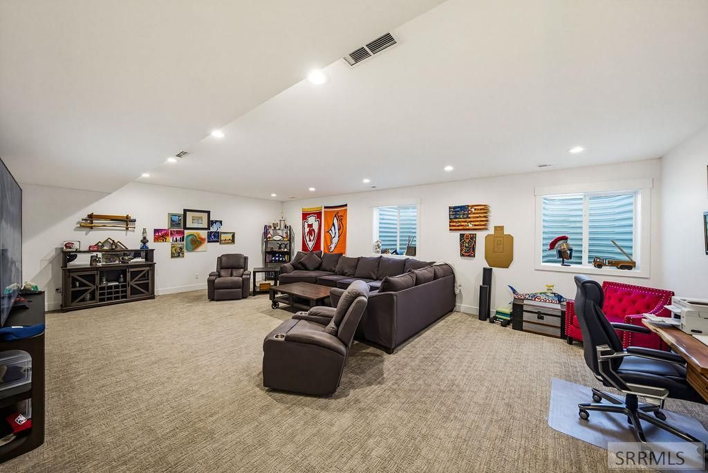 Image 29 of property listing at 902 Jack Ln, Idaho Falls, ID 83402