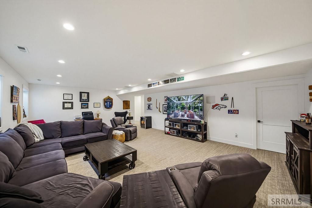 Image 30 of property listing at 902 Jack Ln, Idaho Falls, ID 83402