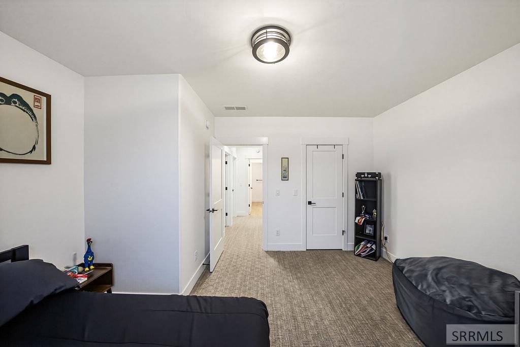 Image 32 of property listing at 902 Jack Ln, Idaho Falls, ID 83402