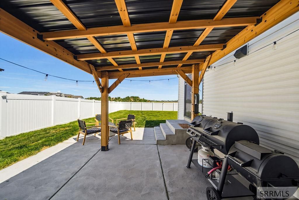 Image 38 of property listing at 902 Jack Ln, Idaho Falls, ID 83402