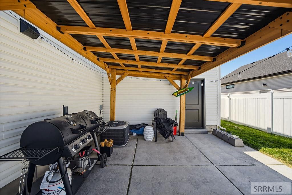 Image 39 of property listing at 902 Jack Ln, Idaho Falls, ID 83402