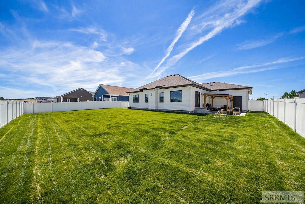 Image 40 of property listing at 902 Jack Ln, Idaho Falls, ID 83402