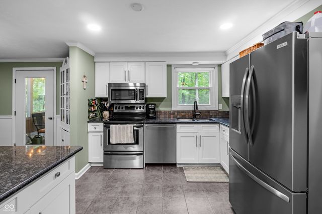 9135 Rymark Drive, Indianapolis, IN 46250