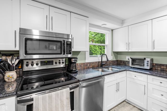 9135 Rymark Drive, Indianapolis, IN 46250