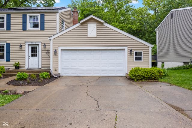 9135 Rymark Drive, Indianapolis, IN 46250
