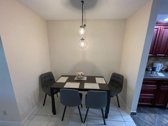 4988 Sable Pine Circle D1, West Palm Beach, FL 33417