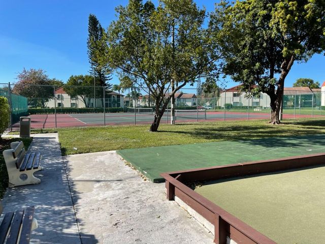 4988 Sable Pine Circle D1, West Palm Beach, FL 33417