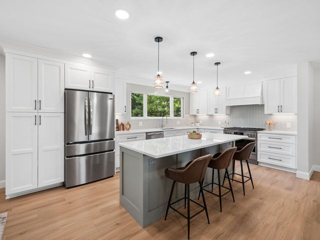 6425 Liberty Road N, Powell, OH 43065