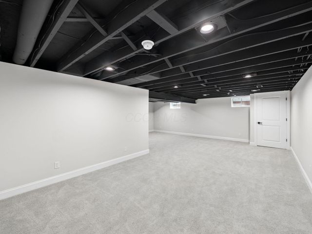 6425 Liberty Road N, Powell, OH 43065