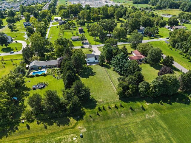 6425 Liberty Road N, Powell, OH 43065