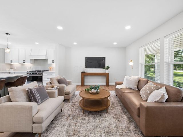 6425 Liberty Road N, Powell, OH 43065