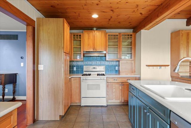 642 Park Road, Redwood City, CA 94062