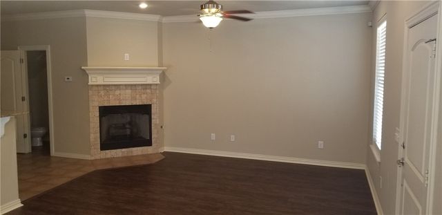 631 N Longfellow Lane, Fayetteville, AR 72704