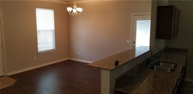 631 N Longfellow Lane, Fayetteville, AR 72704