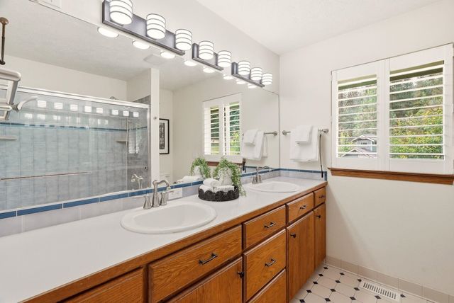 11517 N Kathy Dr, Spokane, WA 99218