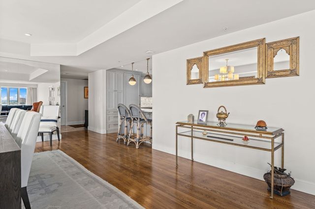 197 8th St 307, Boston, MA 02129