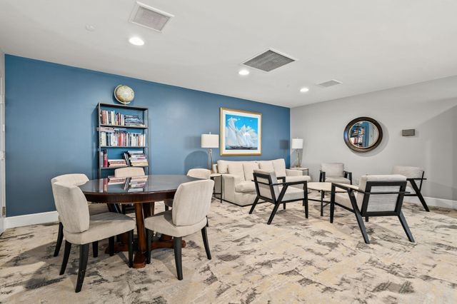 197 8th St 307, Boston, MA 02129