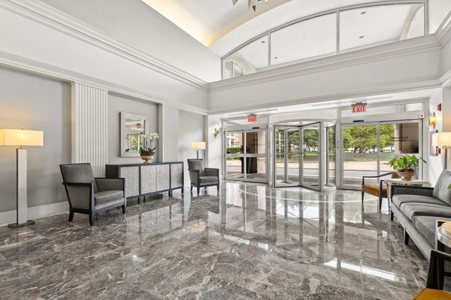 197 8th St 307, Boston, MA 02129