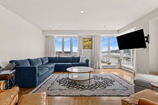 197 8th St 307, Boston, MA 02129