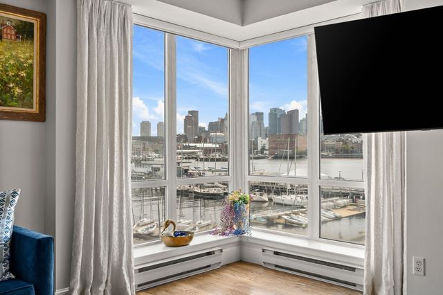 197 8th St 307, Boston, MA 02129