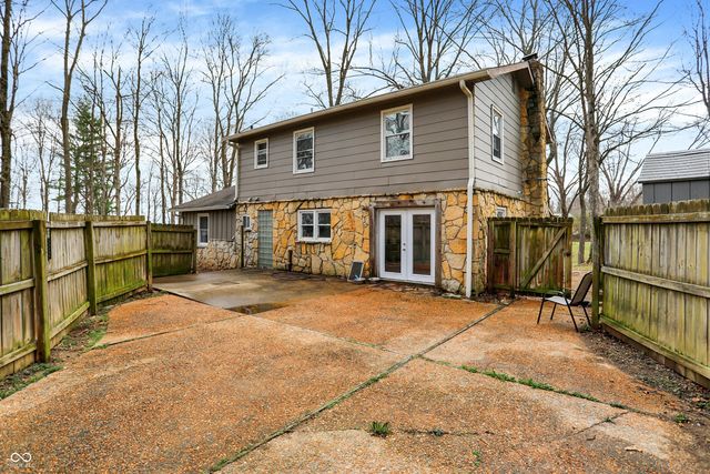 11021 N Paddock Road S, Mooresville, IN 46158